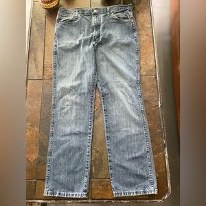WRANGLER ~ Jeans ~ 36x31